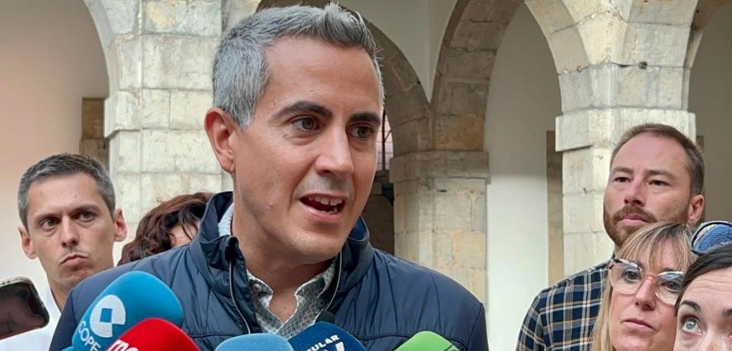 Zuloaga critica la bajada de impuestos del PP por favorecer sólo a las