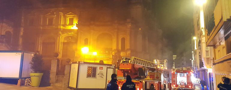 El Ayuntamiento reconoce la pérdida, por el momento, de cuatro obras de arte valoradas en 50.000 euros