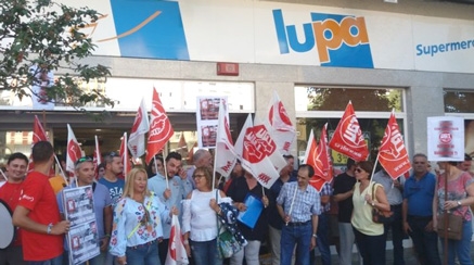 Si las cajas autocobro &quot;implican la pérdida de un solo puesto de trabajo no descartamos una huelga&quot;