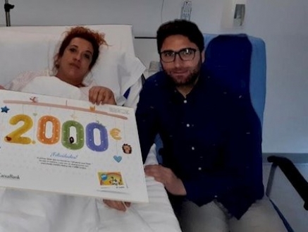 Ángel, primer bebé de 2020 en un parto por cesárea, cuyo peso ha sido de 4,57 kilogramos