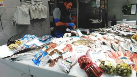 Fuerte subida de los precios del pescado ante la cena de Nochebuena y la comida de Navidad