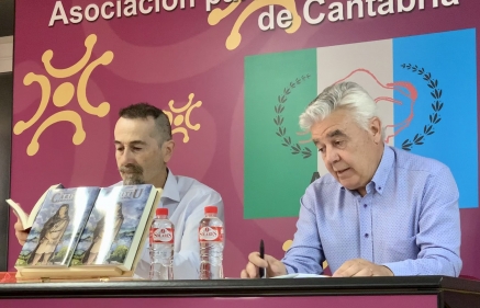 Ángel Ocejo presentó la nueva novela de Isidro R. Castanedo sobre las guerras cántabras contra Roma