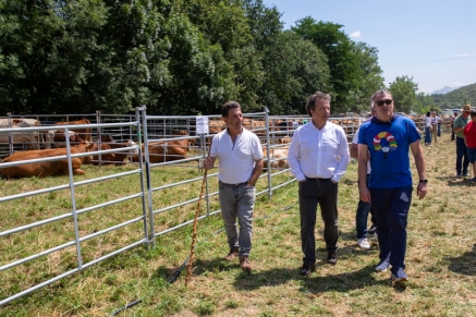 Palencia traslada el compromiso del Gobierno con la promoción y difusión de los productos agroalimentarios en la tercera Feria Alto Asón