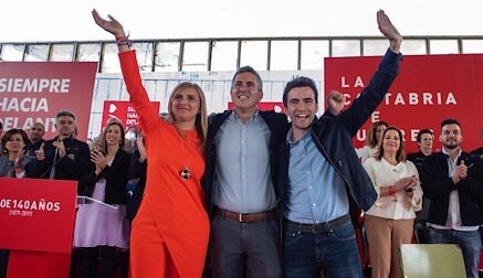 Tensión máxima en el PSOE de Cantabria: Zuloaga vence por solo 2 votos y el sector crítico amenaza con llevar la batalla a Madrid